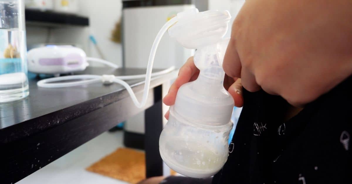 pumping-once-a-day-early-motherhood-guide